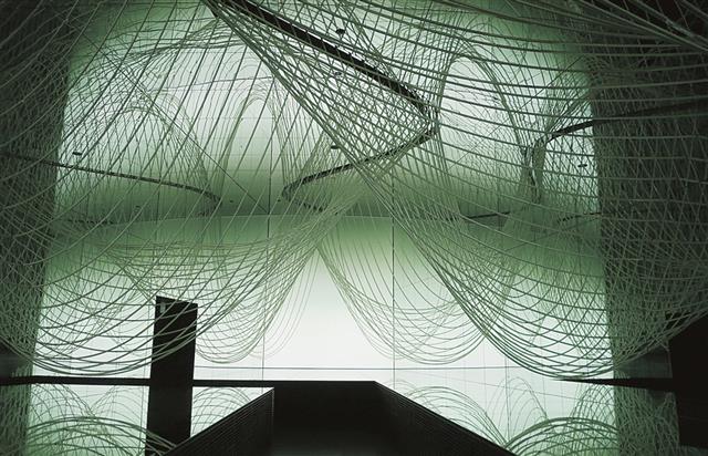 万博会場内のスピルリナ展示物